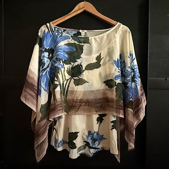 Anthropologie Tiny Abjure Floral Sheer Overlay Cape Sleeve Blouse - Picture 1 of 5